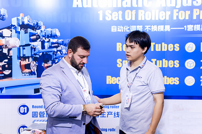 1727504894418141.jpg 安 接待.jpg官網.jpg